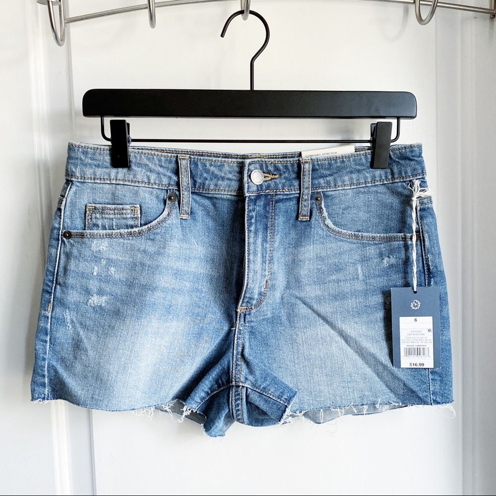 Universal Thread cutoff distressed shorts
